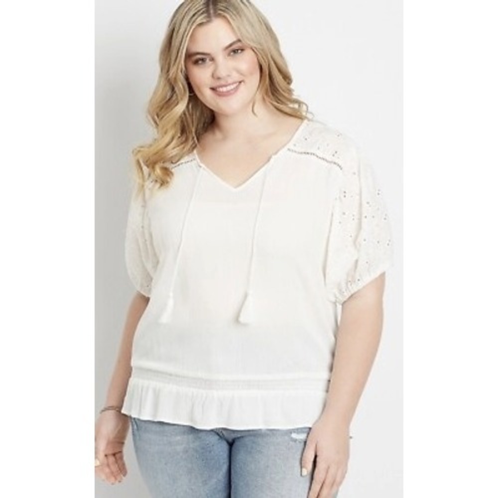 Maurices women L eyelet lace puff short sleeve white top peasant boho festival